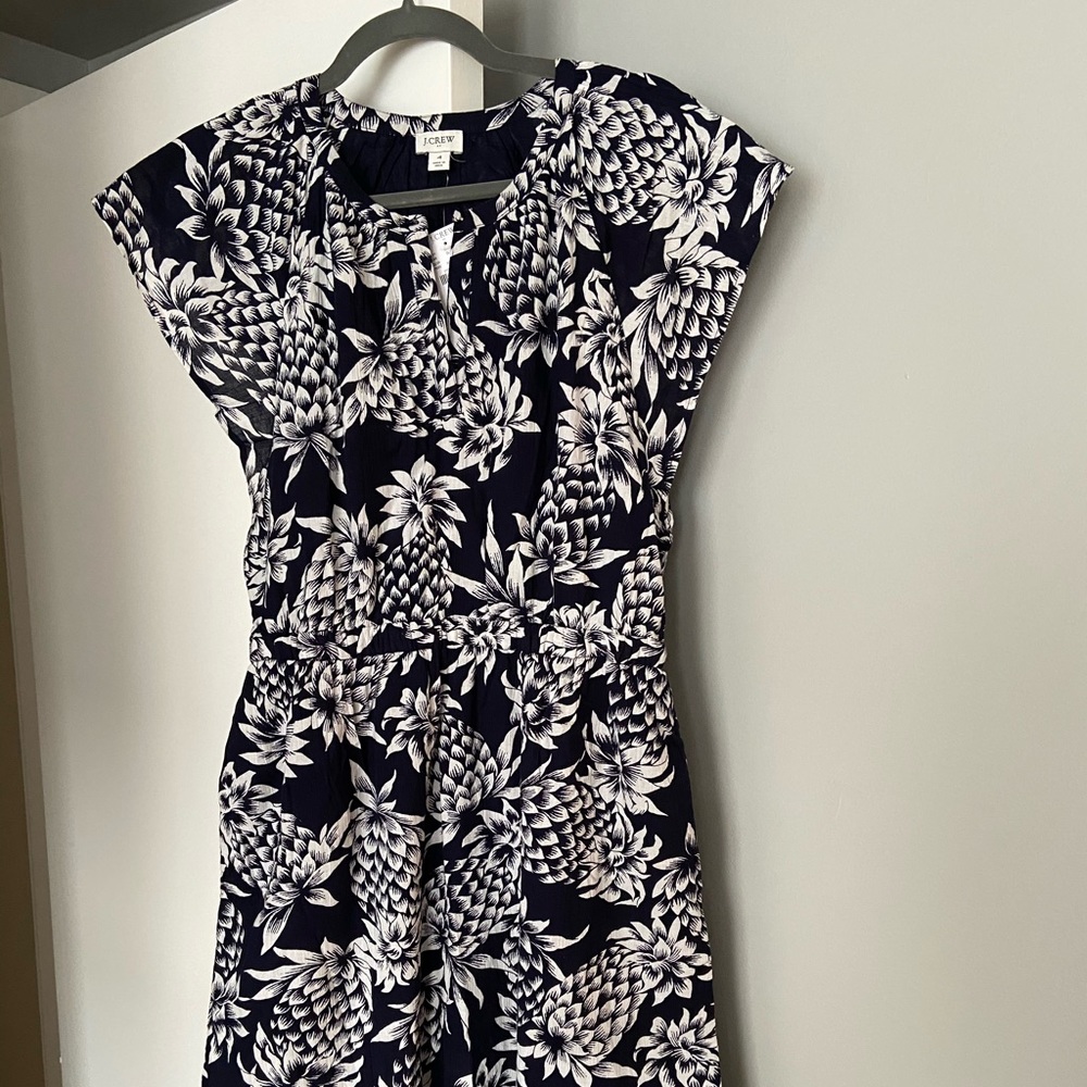 Sleeveless Pineapple Crinkle Dress